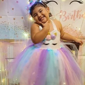 Meet your Posher, Martinez